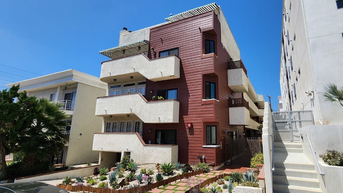 Contemporary multifamily apartment building